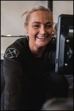 Unisex Longe Sleeve Sport Tee - Black