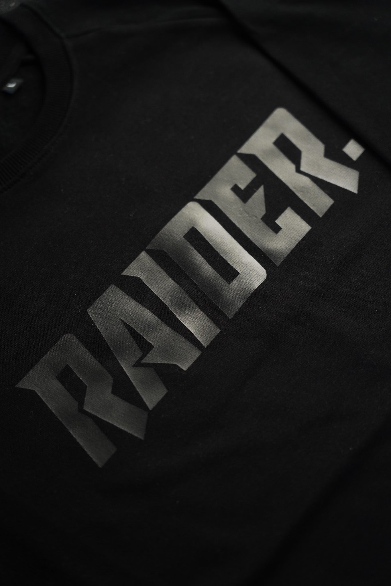 THE RAIDER. CREW - Black